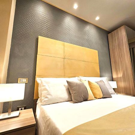 Astoria Supreme - Modern Boutique Suites เลชเช ภายนอก รูปภาพ