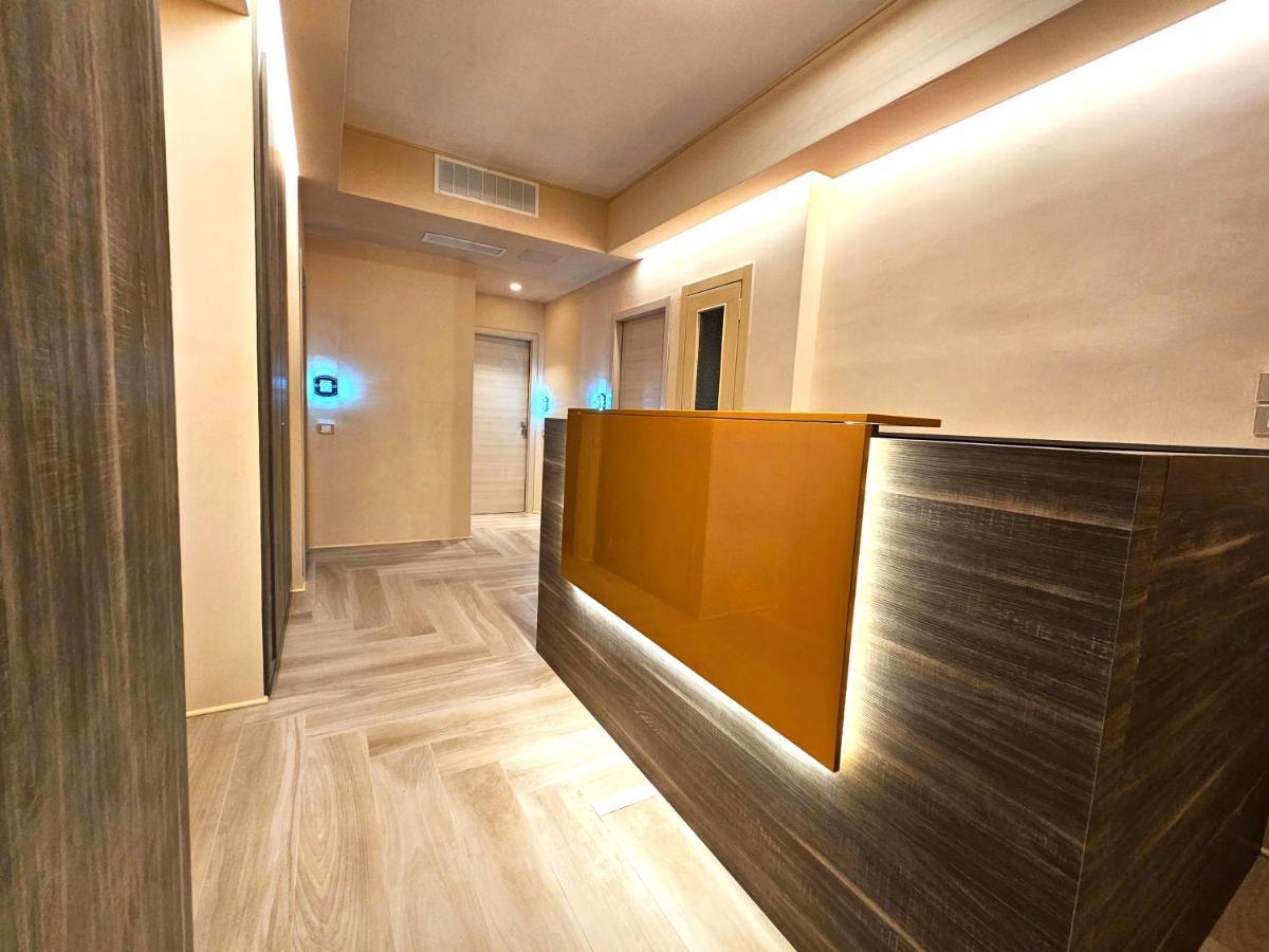 Astoria Supreme - Modern Boutique Suites เลชเช ภายนอก รูปภาพ