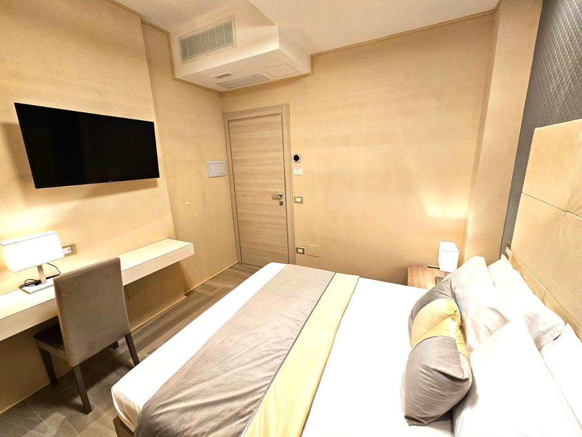 Astoria Supreme - Modern Boutique Suites เลชเช ภายนอก รูปภาพ